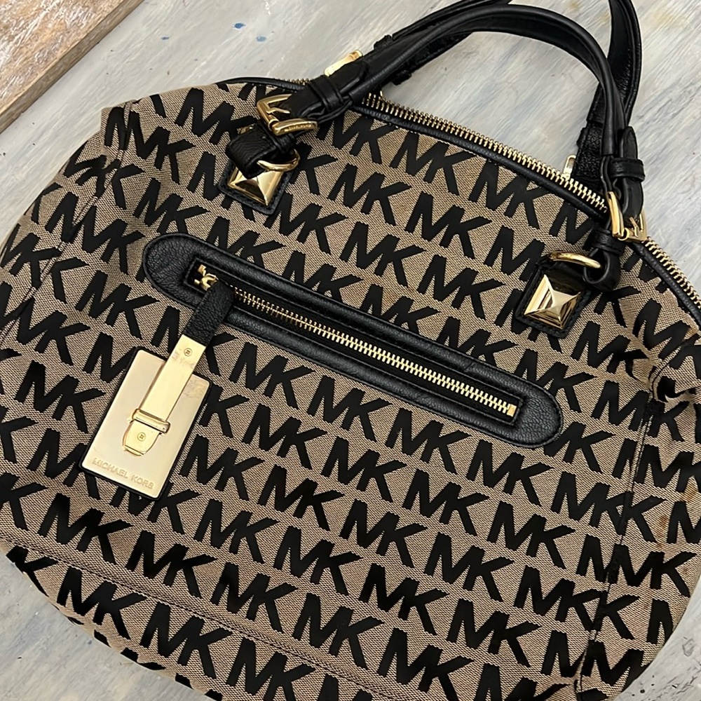 Michael Kors purse
